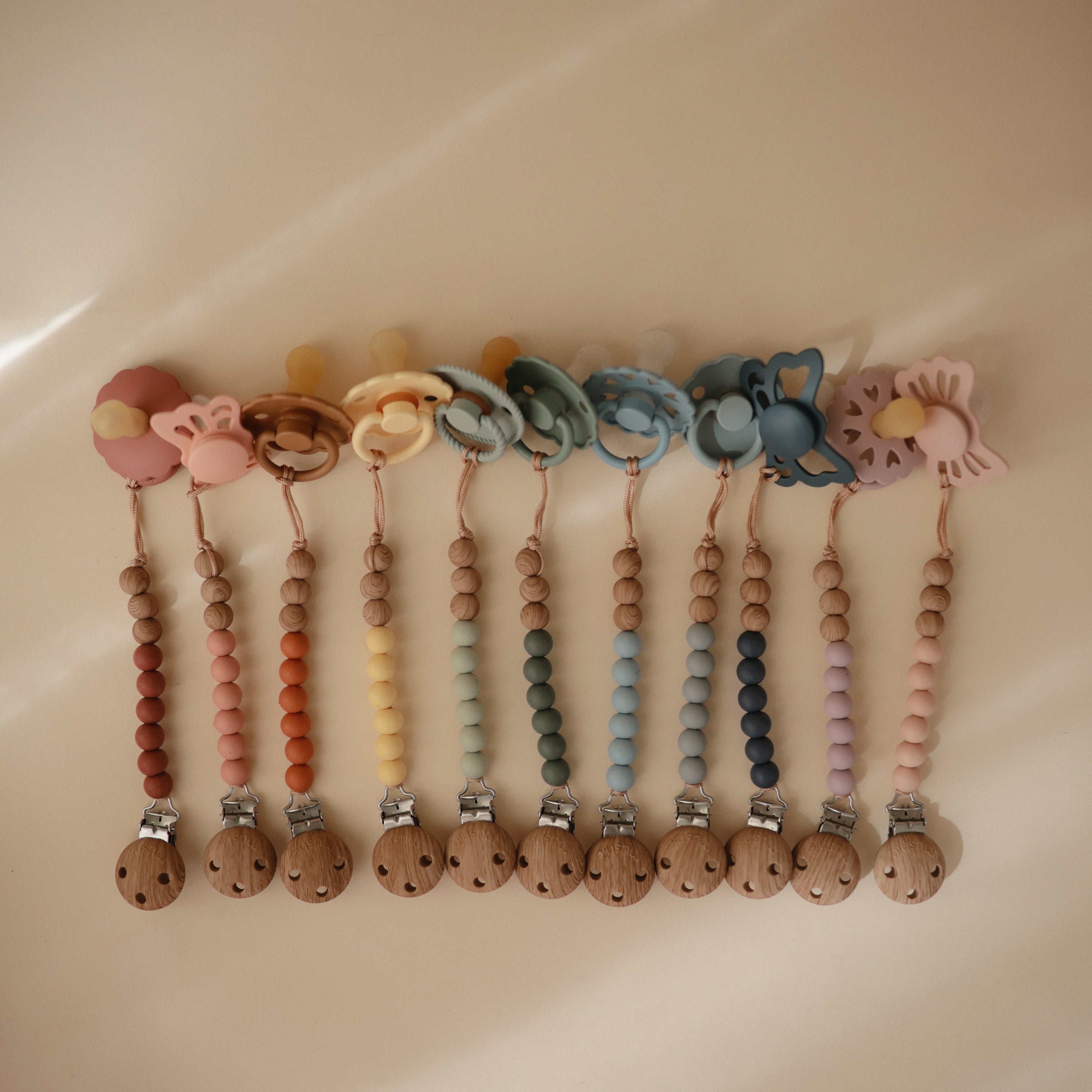 Image of FRIGG Daisy Natural Rubber Pacifier 2-Pack